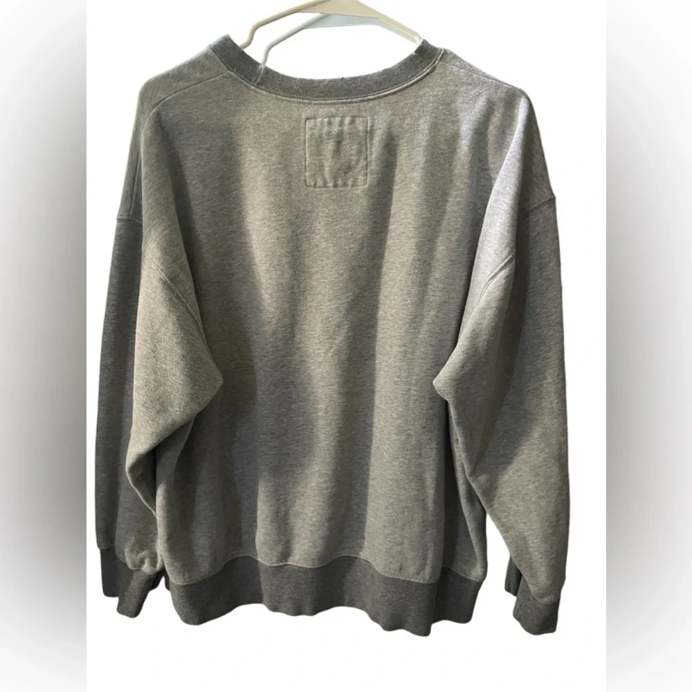 American Eagle Crewneck​​​​​​ - Picture 2 of 3